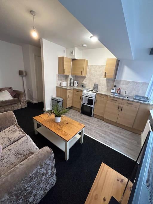 Two Bedroom Apartment Room 18 Stockton-on-Tees Buitenkant foto